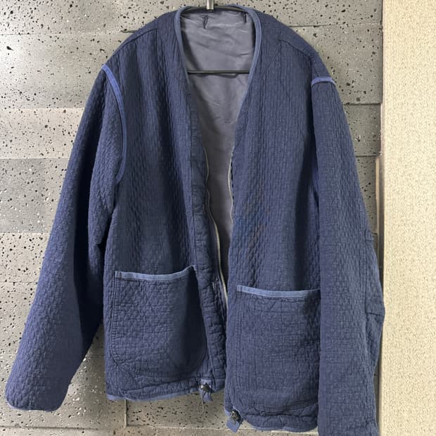 2) 이얼즈어고 리버시블 카라리스 자켓