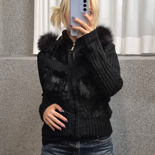 BLACK NEAT FUR ZIPUP
