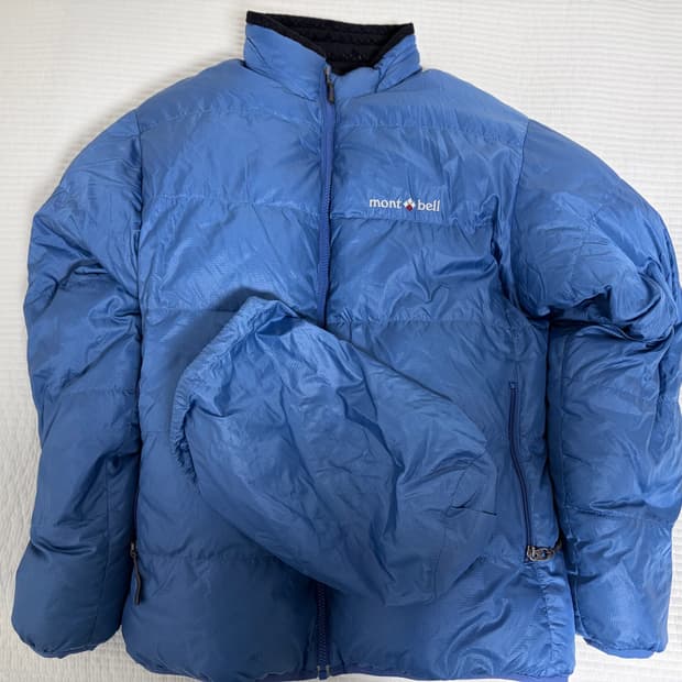 몽벨 패딩 s사이즈 판매합니다.