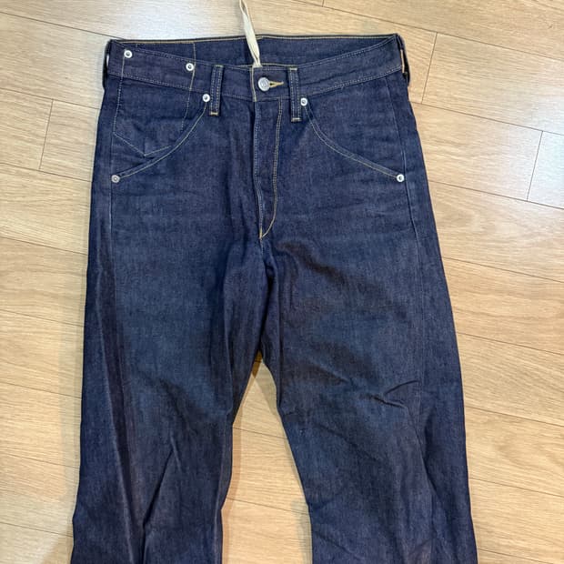 리바이스 부츠컷 데님 판매합니다.