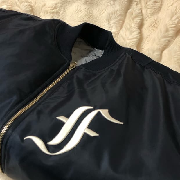 샵페어리 패치 봄버 패디드 자켓 네이비