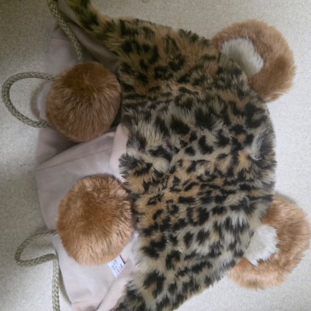 유니버셜 레오파드 귀달이 털모자 호피 갸루