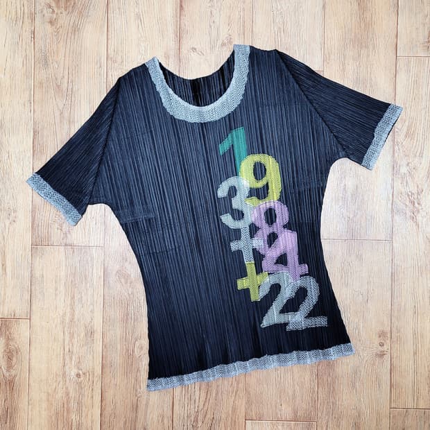 넘버자수 플리츠 탑 프리사이즈 새상품