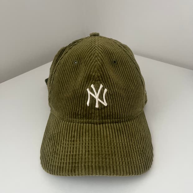 뉴에라 뉴욕 양키즈 코듀로이 볼캡