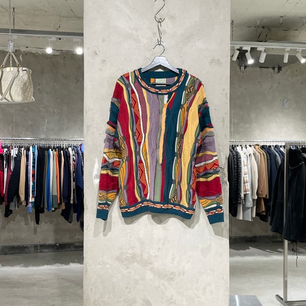 쿠지 오스트레일리아 믹스 크루넥 케이블 스웨터