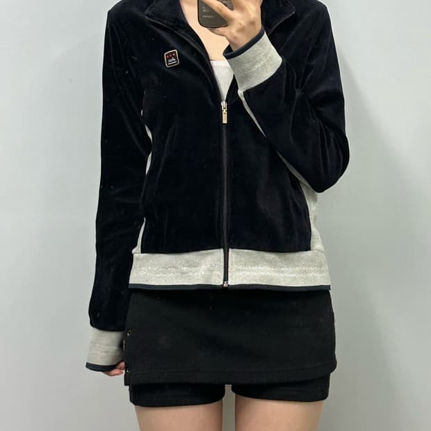 00s 아식스 블랙 벨루어 트랙 져지