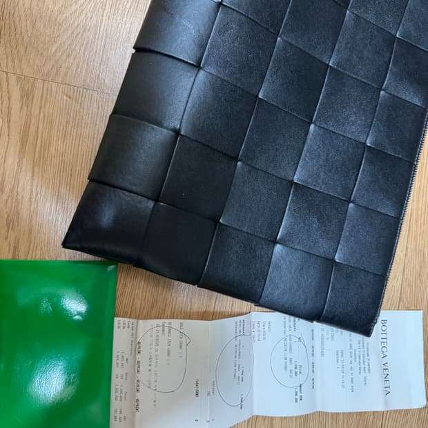 보테가 남자 클러치백