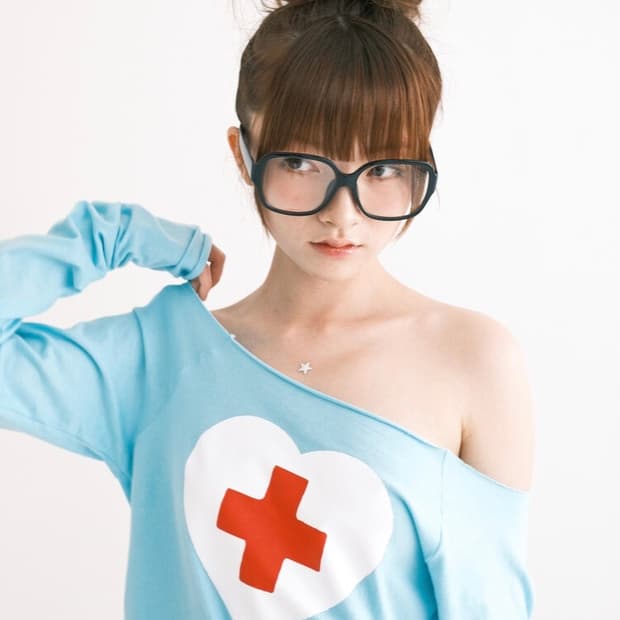 샵페어리 Cherish heart cut off t-shirt mint
