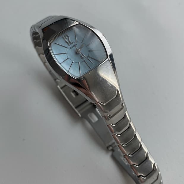 Seiko 세이코 쉘 실버 사파이어 레이디스