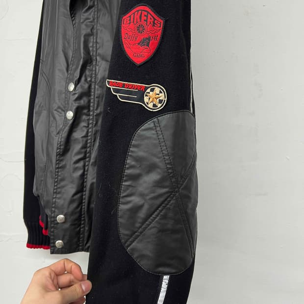 장 샤를르 드 카스텔바작 봄버자켓 