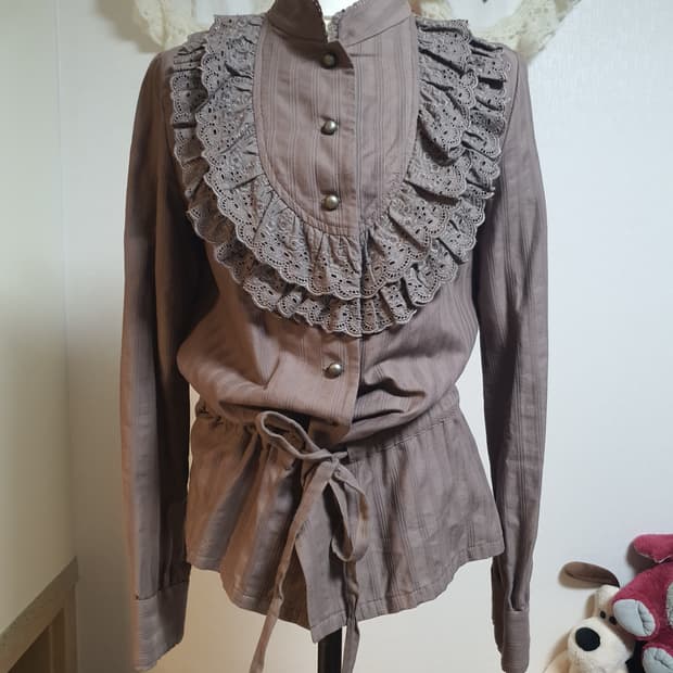 [지뢰계] 레이스 프릴 블라우스 브라운 긴팔 셔츠