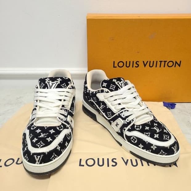 [풀구성] 루이비통 모노그램 벨벳 LV 트레이너 스니커즈 블랙 265