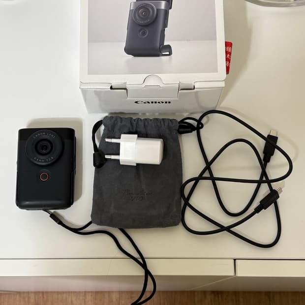 캐논 파워샷V10 브이로그용 카메라