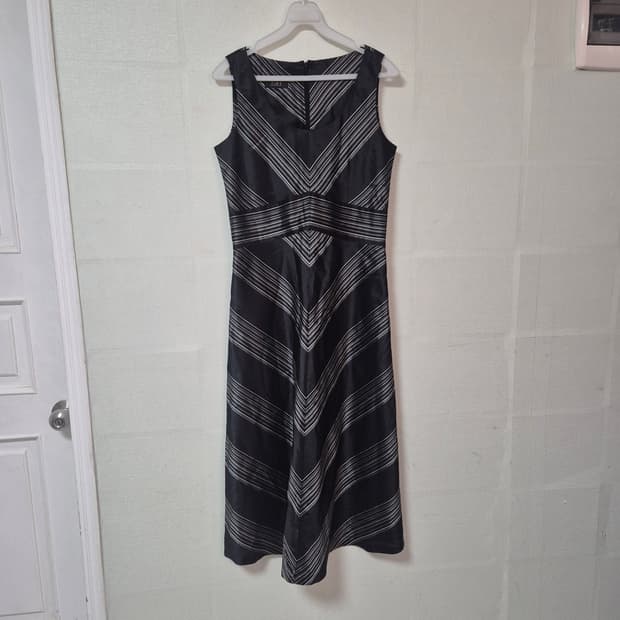 TIME 타임 블랙 스트라이프 린넨 원피스