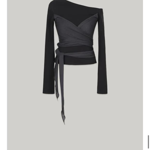 아워코모스 랩 뷔스티에 티셔츠 긴팔 새상품