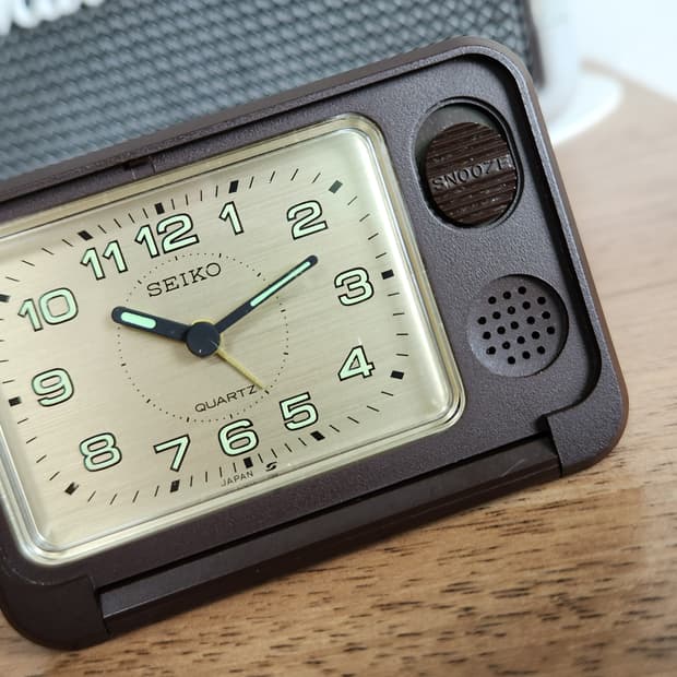 # 빈티지 세이코 여행용 탁상시계알람시계 휴대용시계 급처