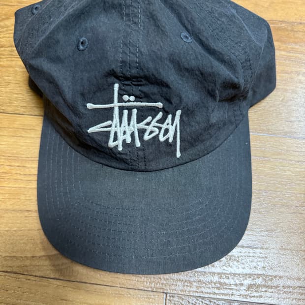 스투시 모자 일괄 판매합니다.