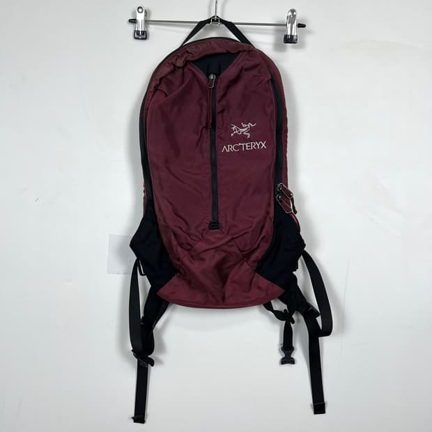 ARCTERYX 아크테릭스 fly 버건디 백팩