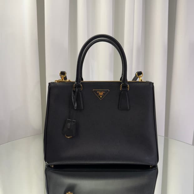 [새상품급]프라다 사피아노 럭스 토트백 블랙