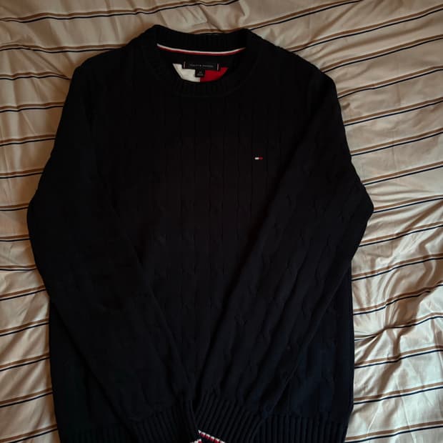 타미 힐피거 니트