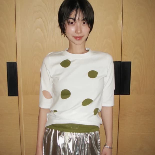 마조네 Hole detail t-shirt