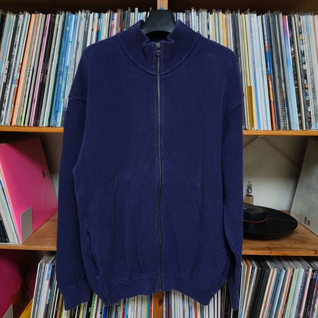 Crepuscule 짚업 니트