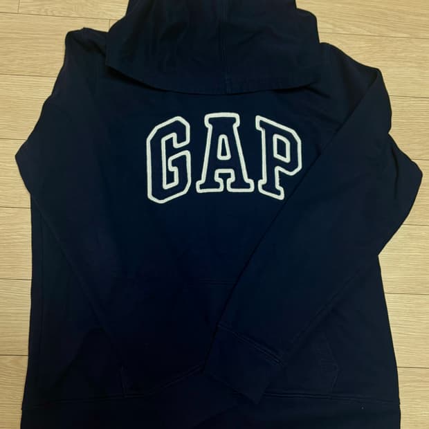 캡 네이비 후드집업