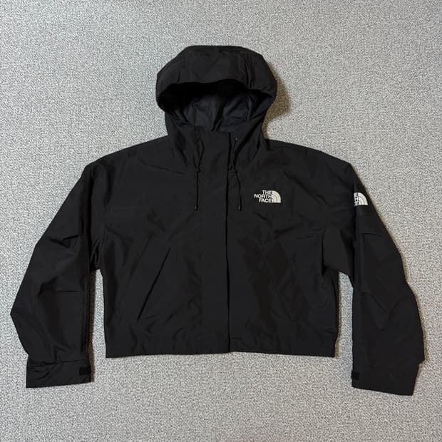 [정가 16만원] 노스페이스 크롭 바람막이 S