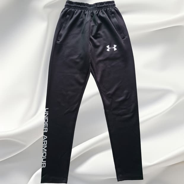 언더아머 UNDER ARMOUR 트레이닝 팬츠 블랙 S