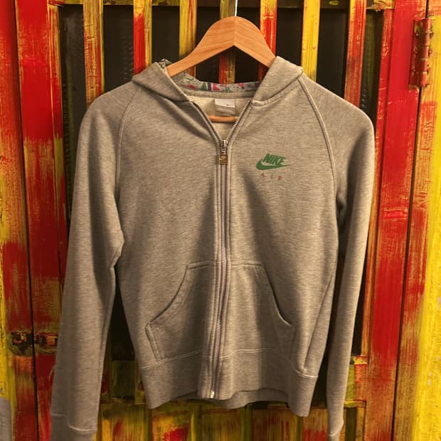 나이키 크롭핏 후드집업 