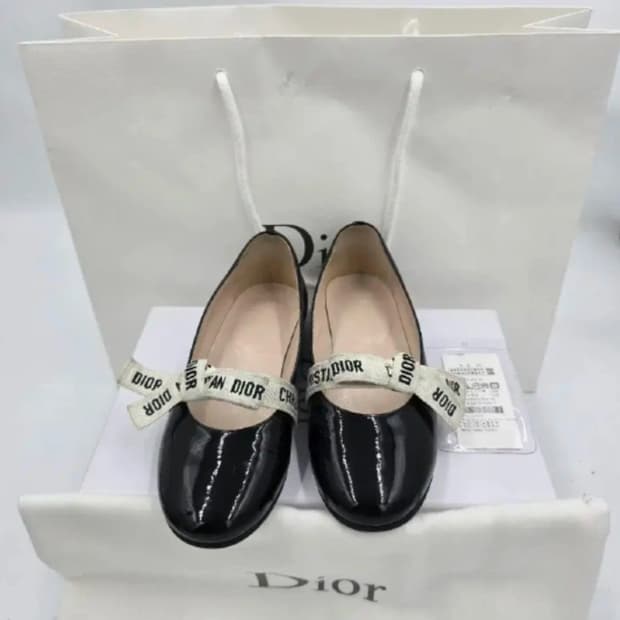 정품  디올 베이비 발레리나 30(185)