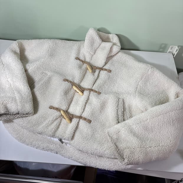 우먼FREE BELLIDE 벨리드 크림 떡볶이 더플 뽀글이 후리스자켓