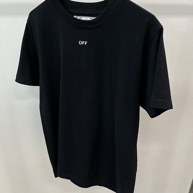 100) 오프화이트 에로우 반팔티 