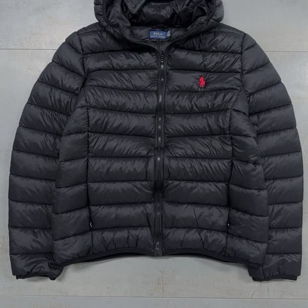 폴로 블랙 경량패딩
