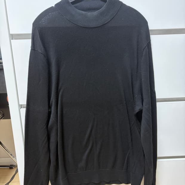 코스 모크넥 니트