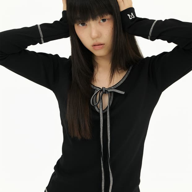 미레코 스티치 리본 티 블랙