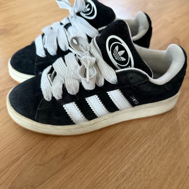 아디다스 캠퍼스 00s 코어 블랙 클라우드 화이트 235mm