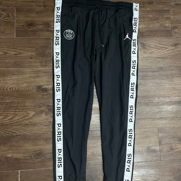 조던 x 파리 생제르맹 한정판 스냅버튼 팬츠 블랙