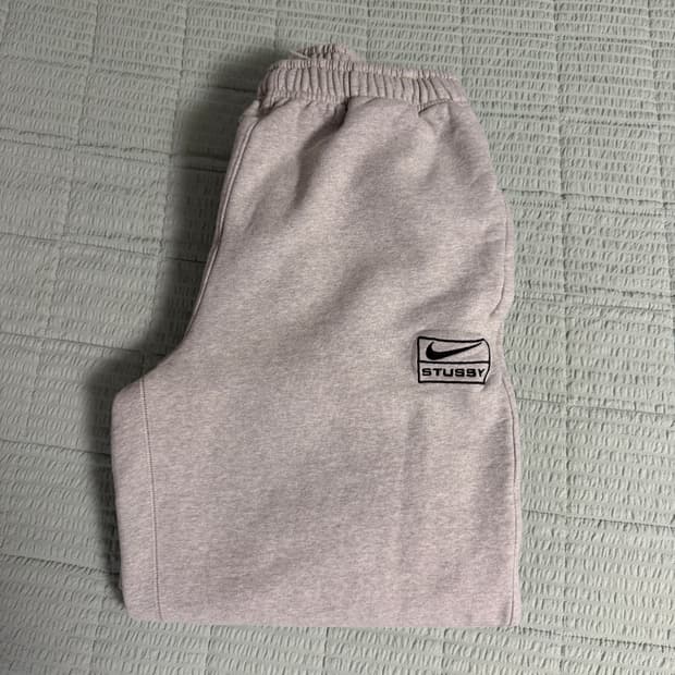 나이키 x 스투시 플리스 팬츠 그레이 헤더 (FN5231-050) 