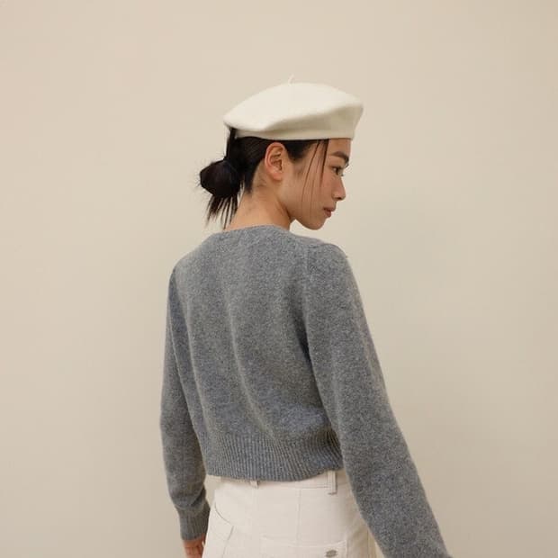 타낫 crew neck crop knit