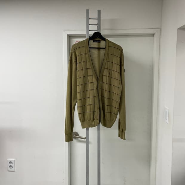 YSL 입생로랑 가디건 105