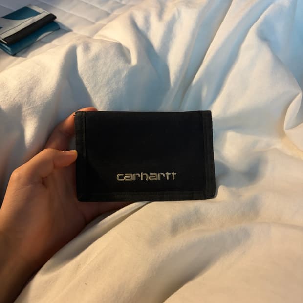 칼하트 지갑