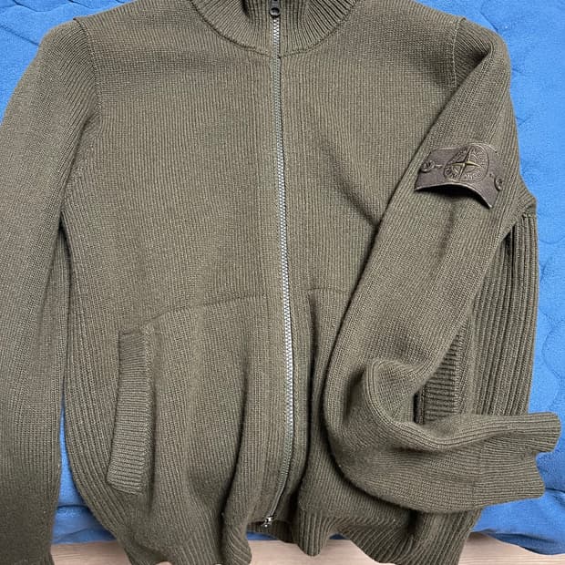 스톤아일랜드 고스트피스 카키니트집업