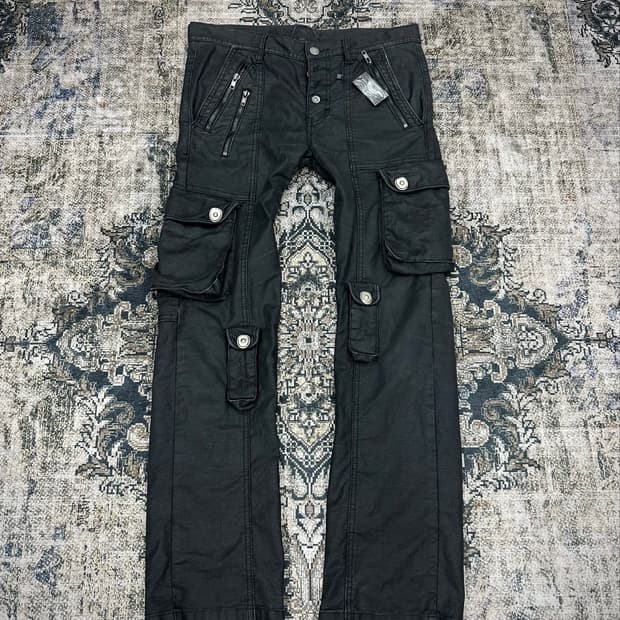 Tornado mart pocket detail coated pants 