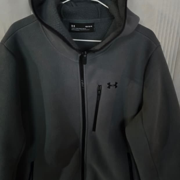 언더아머 후드집업 