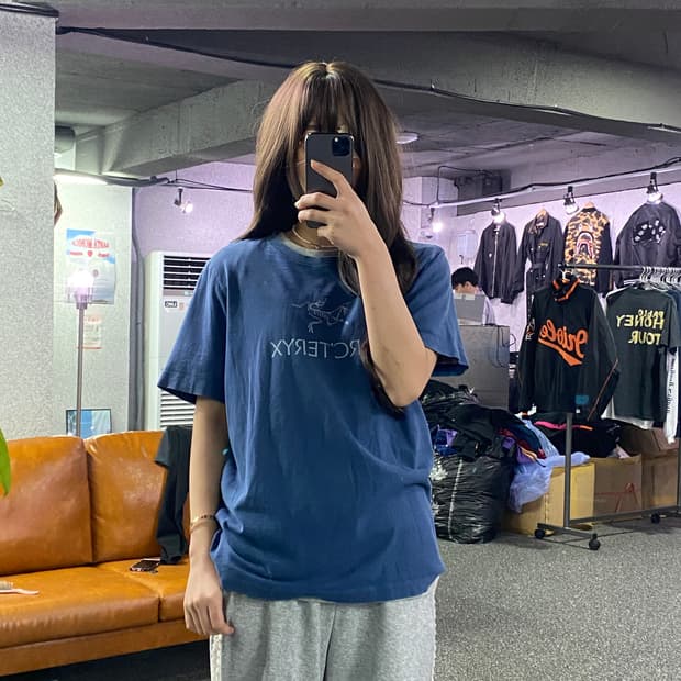 아크테릭스 빅로고 블루 반팔티 B2327