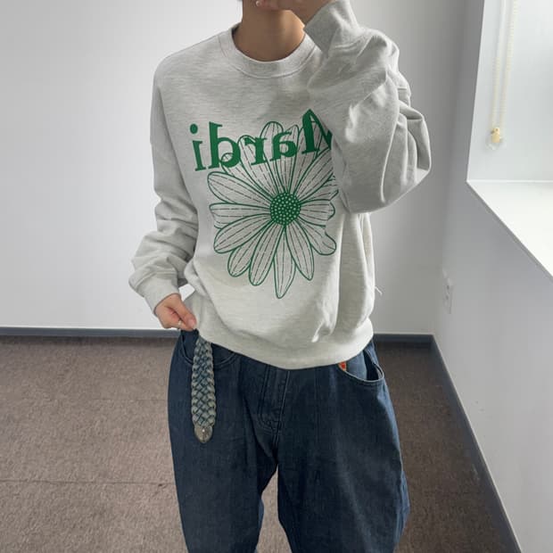 Mardi Mercredi 마르디메크르디 그린 로고 맨투맨