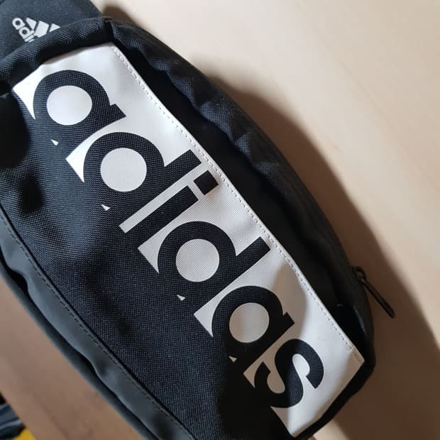 아디다스 / 슬링백 힙색 허리색/2냉323 /