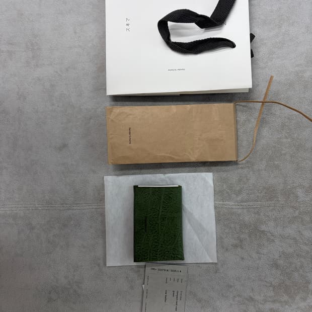 헨더스킴 카드지갑 판매합니다.