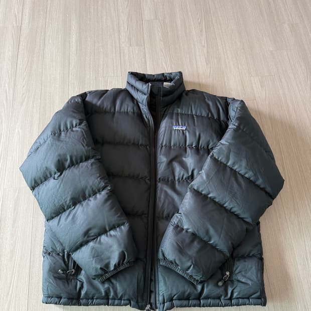 파타고니아 명작 패커블 패딩 블랙 L